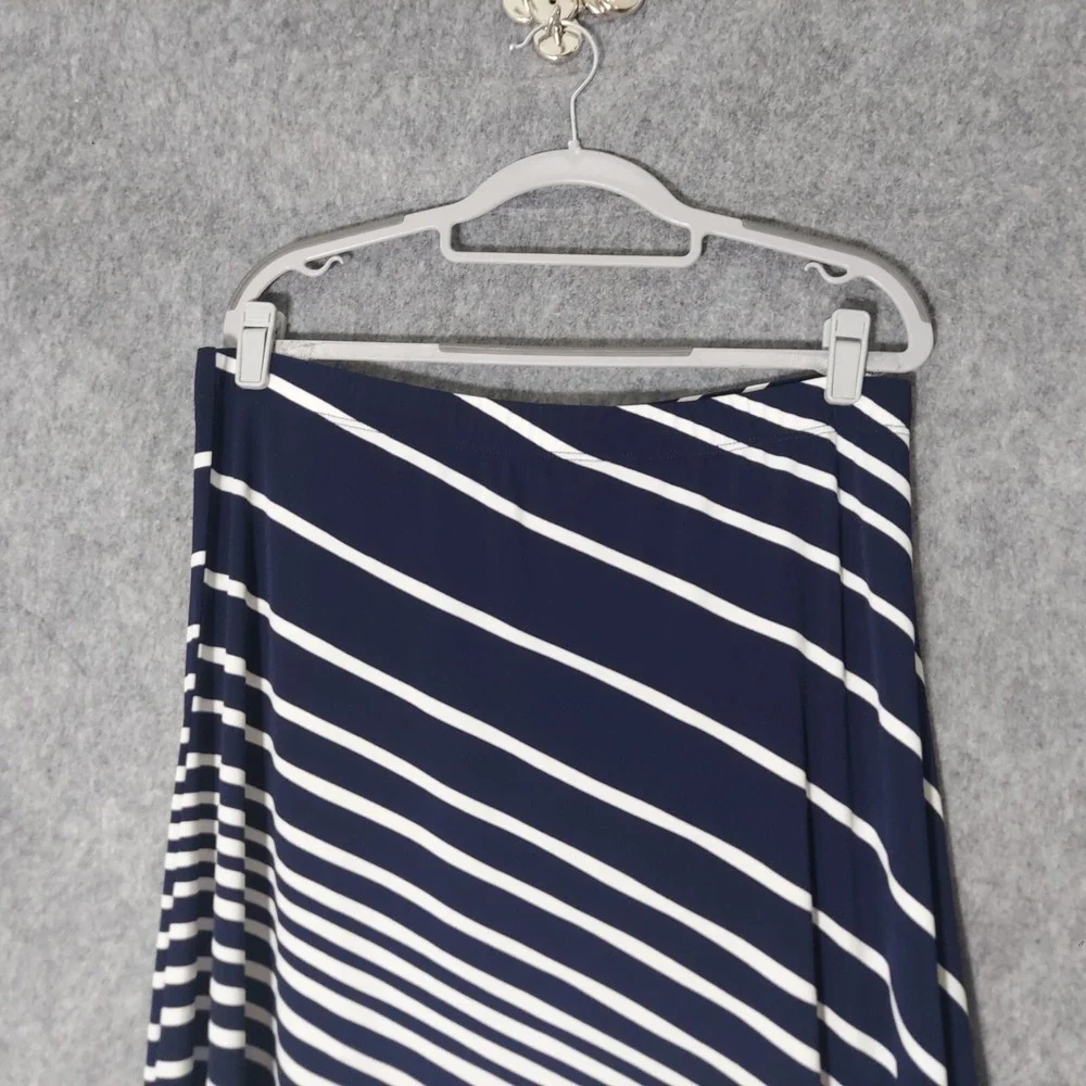Chicos Size 2 L‎ Skirt Slinky Stretch Flowy Asymmetric Lightweight Comfort Fit
